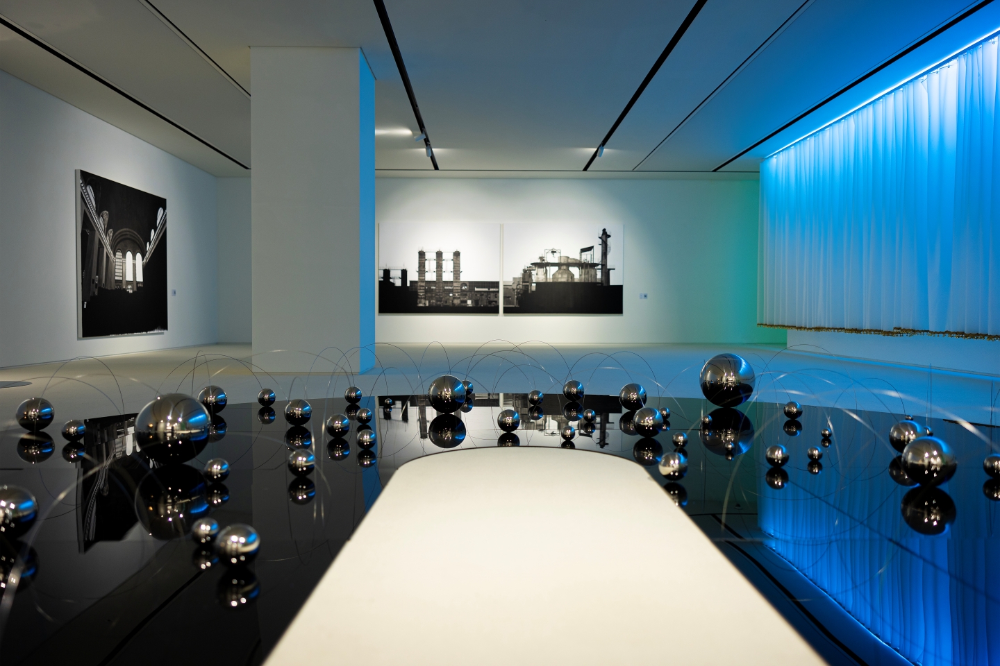 검은기둥의 감각 1 (3)